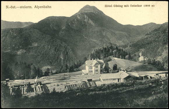 Hotel Gösing mit Bahnhof und Ötscher 1908