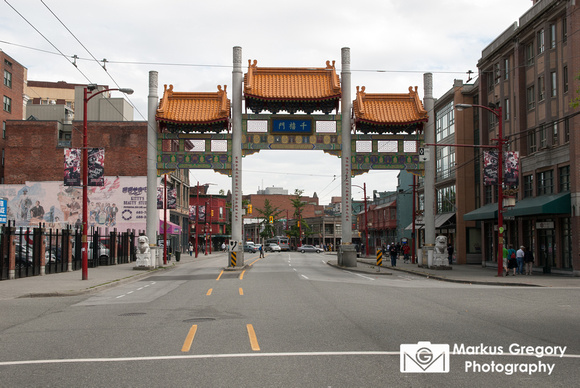 Chinatown, Millenium Gate