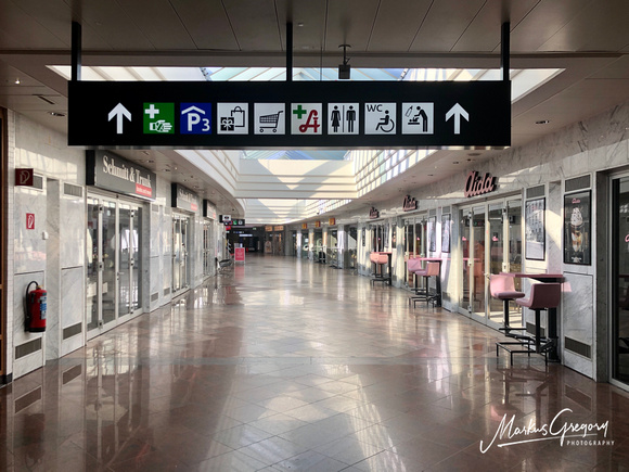 Terminal 1 Shopping Arcade