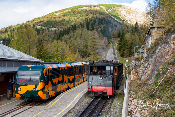 Schneebergbahn Zugkreuzung